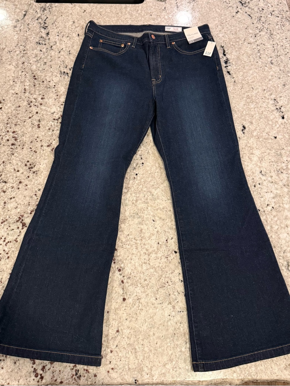 GAP High Rise '70s Flare Jeans - Dark Wash - Picture 3 of 9